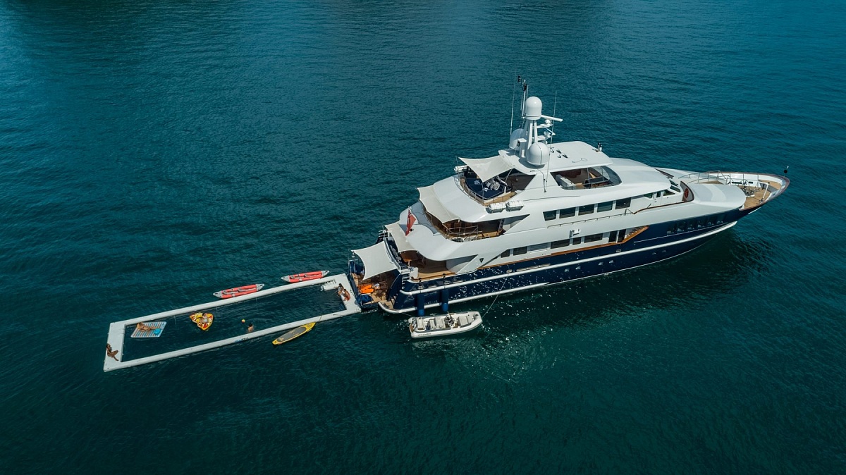 Аренда моторной яхты 	Heesen 129 Lady Azul на Пхукете